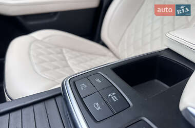 Внедорожник / Кроссовер Mercedes-Benz M-Class 2011 в 