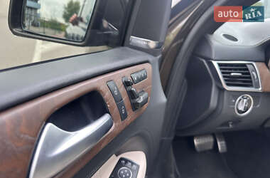 Внедорожник / Кроссовер Mercedes-Benz M-Class 2011 в 