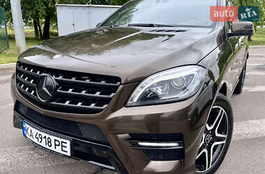 Mercedes-Benz M-Class 2011 Mercedes-Benz M-Class 2011