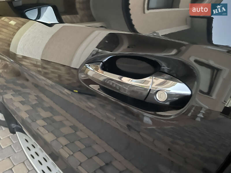 Позашляховик / Кросовер Mercedes-Benz M-Class 2013 в Чернівцях