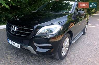 Внедорожник / Кроссовер Mercedes-Benz M-Class 2012 в 