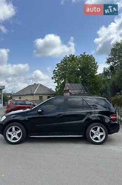 Внедорожник / Кроссовер Mercedes-Benz M-Class 2005 в 