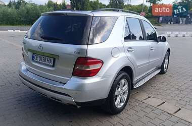 Позашляховик / Кросовер Mercedes-Benz M-Class 2006 в 