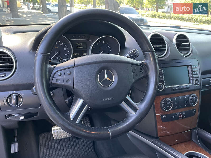 Внедорожник / Кроссовер Mercedes-Benz M-Class 2007 в Николаеве