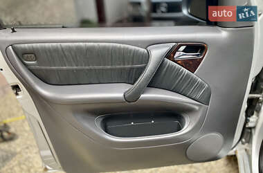 Позашляховик / Кросовер Mercedes-Benz M-Class 2004 в 