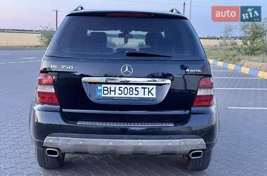 Внедорожник / Кроссовер Mercedes-Benz M-Class 2008 в 