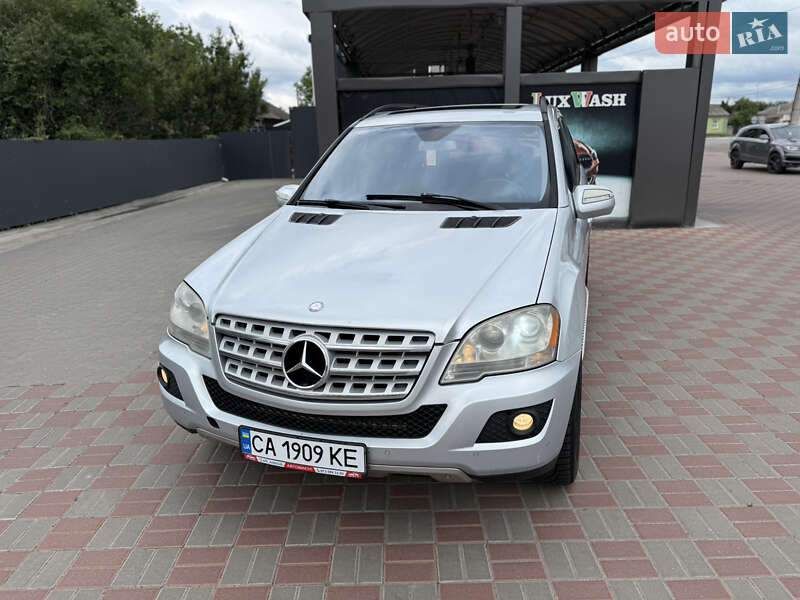 Внедорожник / Кроссовер Mercedes-Benz M-Class 2008 в Переяславе