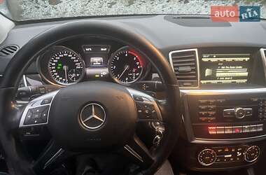 Внедорожник / Кроссовер Mercedes-Benz M-Class 2015 в 