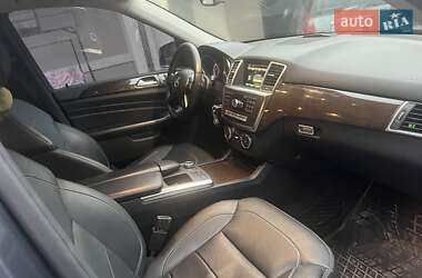 Внедорожник / Кроссовер Mercedes-Benz M-Class 2015 в 