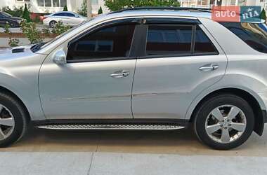 Внедорожник / Кроссовер Mercedes-Benz M-Class 2008 в 