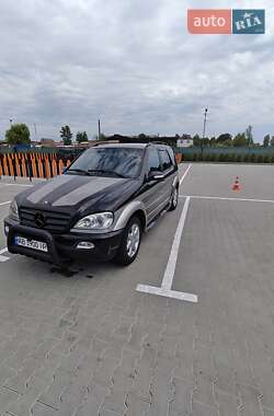 Внедорожник / Кроссовер Mercedes-Benz M-Class 2002 в 