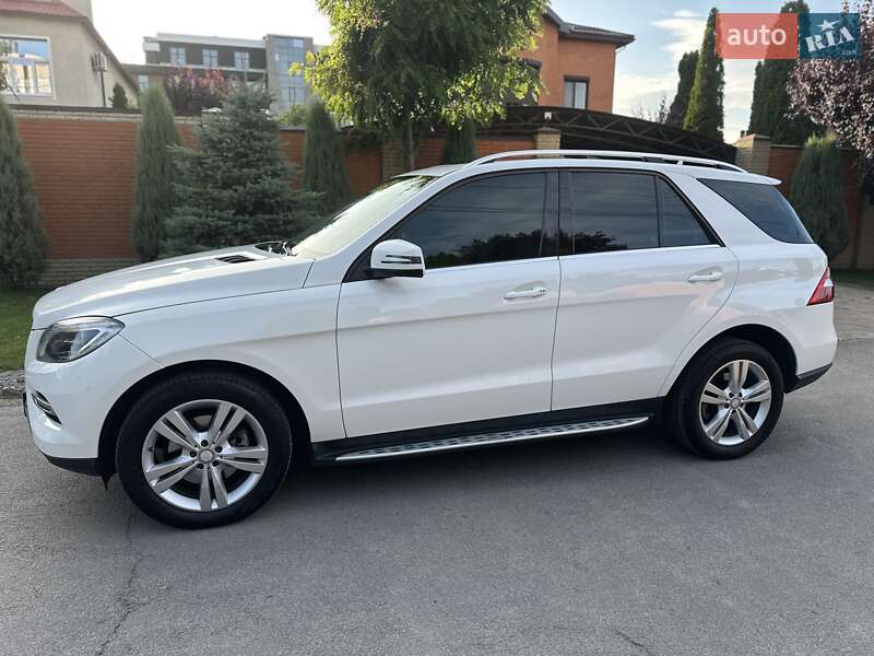 Внедорожник / Кроссовер Mercedes-Benz M-Class 2013 в 