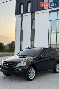 Mercedes-Benz M-Class 2010