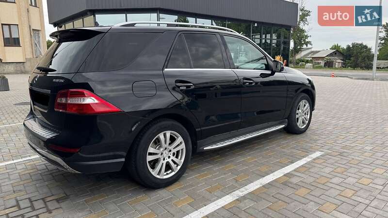 Внедорожник / Кроссовер Mercedes-Benz M-Class 2015 в Гайсине