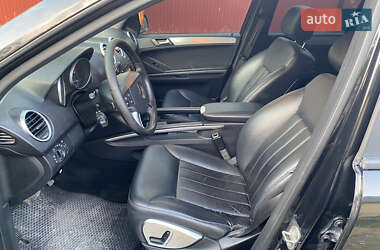 Внедорожник / Кроссовер Mercedes-Benz M-Class 2006 в 