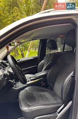 Внедорожник / Кроссовер Mercedes-Benz M-Class 2015 в 