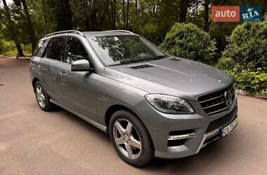 Внедорожник / Кроссовер Mercedes-Benz M-Class 2015 в 