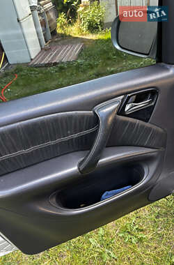 Внедорожник / Кроссовер Mercedes-Benz M-Class 2003 в 