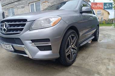 Внедорожник / Кроссовер Mercedes-Benz M-Class 2015 в 