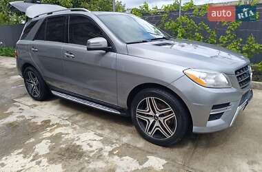 Внедорожник / Кроссовер Mercedes-Benz M-Class 2015 в 