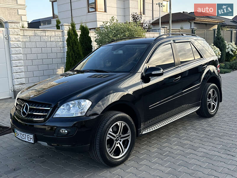 Внедорожник / Кроссовер Mercedes-Benz M-Class 2007 в Одессе