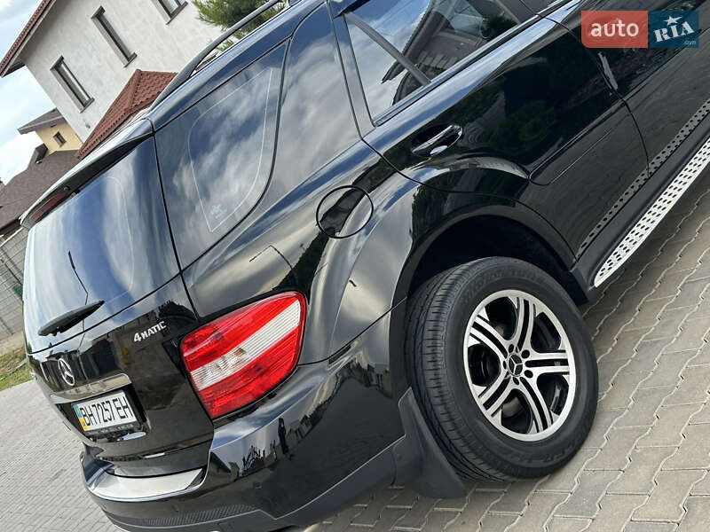 Внедорожник / Кроссовер Mercedes-Benz M-Class 2007 в Одессе