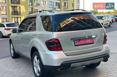 Внедорожник / Кроссовер Mercedes-Benz M-Class 2006 в 