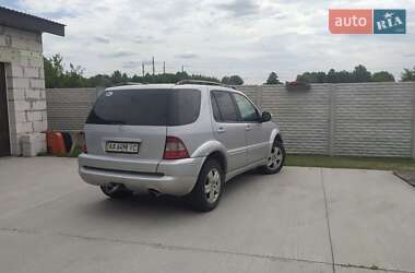 Внедорожник / Кроссовер Mercedes-Benz M-Class 2001 в 