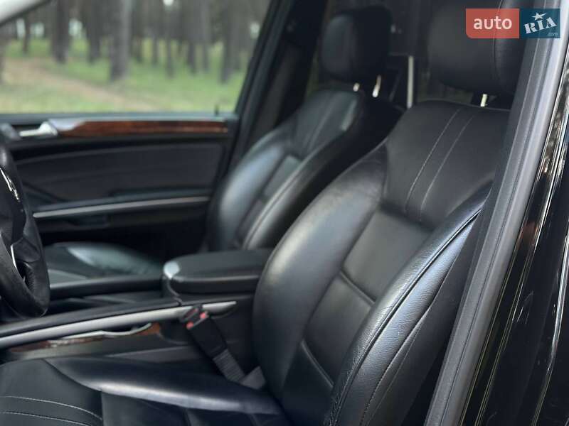 Внедорожник / Кроссовер Mercedes-Benz M-Class 2008 в Ахтырке