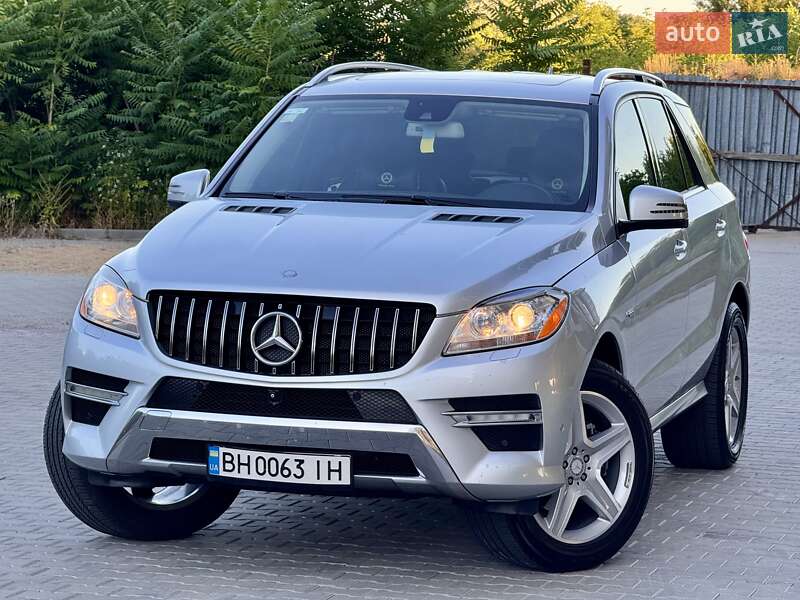 Позашляховик / Кросовер Mercedes-Benz M-Class 2015 в Одесі