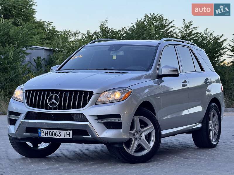 Позашляховик / Кросовер Mercedes-Benz M-Class 2015 в Одесі