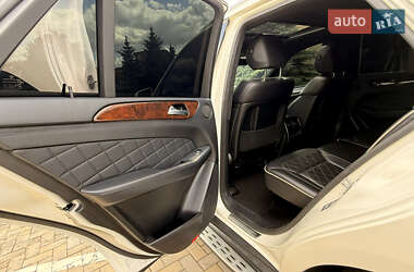 Внедорожник / Кроссовер Mercedes-Benz M-Class 2012 в 