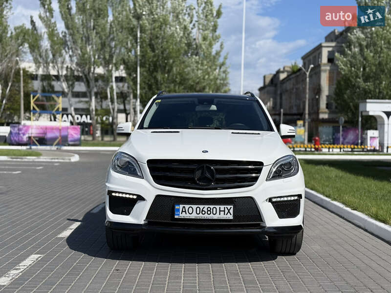 Внедорожник / Кроссовер Mercedes-Benz M-Class 2014 в Одессе