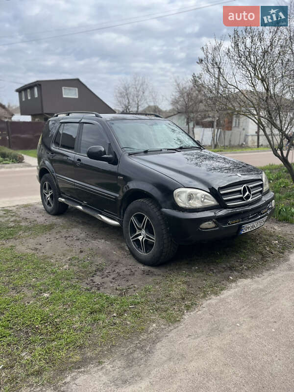 Внедорожник / Кроссовер Mercedes-Benz M-Class 1998 в 