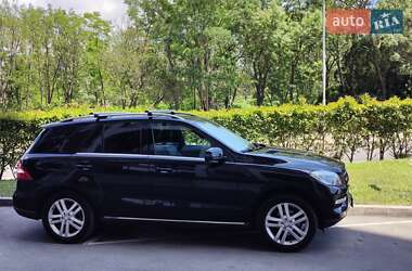 Mercedes-Benz M-Class 2015