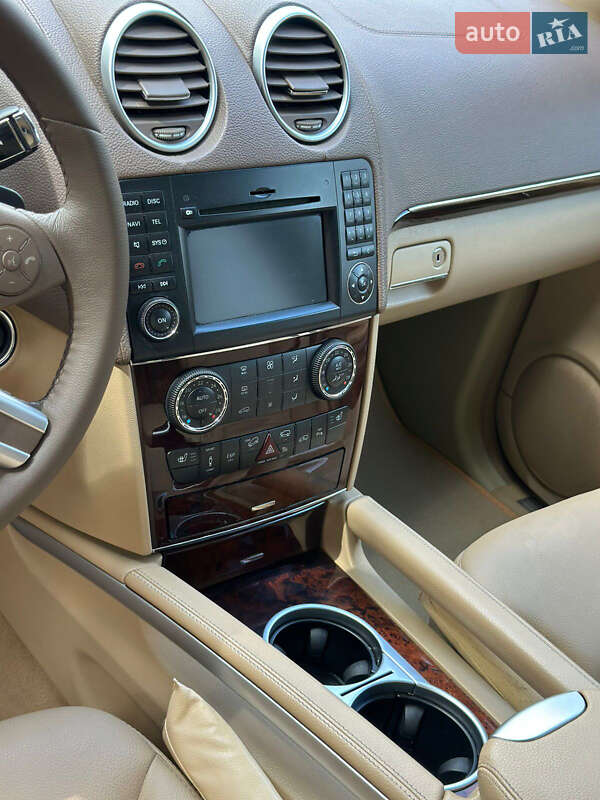 Позашляховик / Кросовер Mercedes-Benz M-Class 2009 в Києві