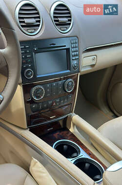 Внедорожник / Кроссовер Mercedes-Benz M-Class 2009 в 