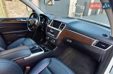 Внедорожник / Кроссовер Mercedes-Benz M-Class 2014 в 
