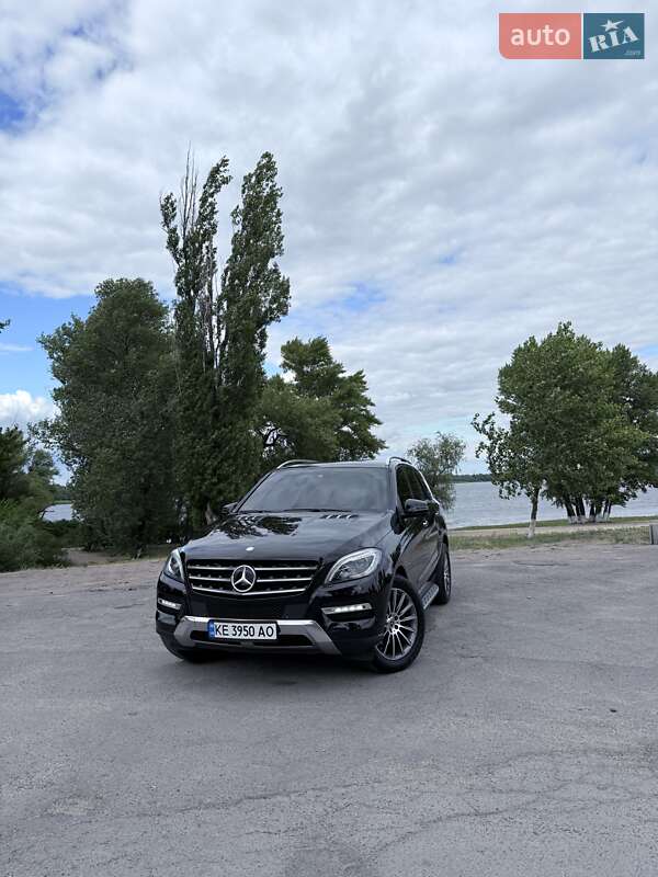 Внедорожник / Кроссовер Mercedes-Benz M-Class 2012 в Каменском