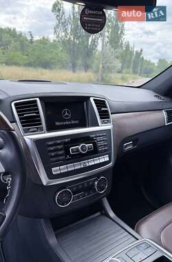 Внедорожник / Кроссовер Mercedes-Benz M-Class 2012 в 