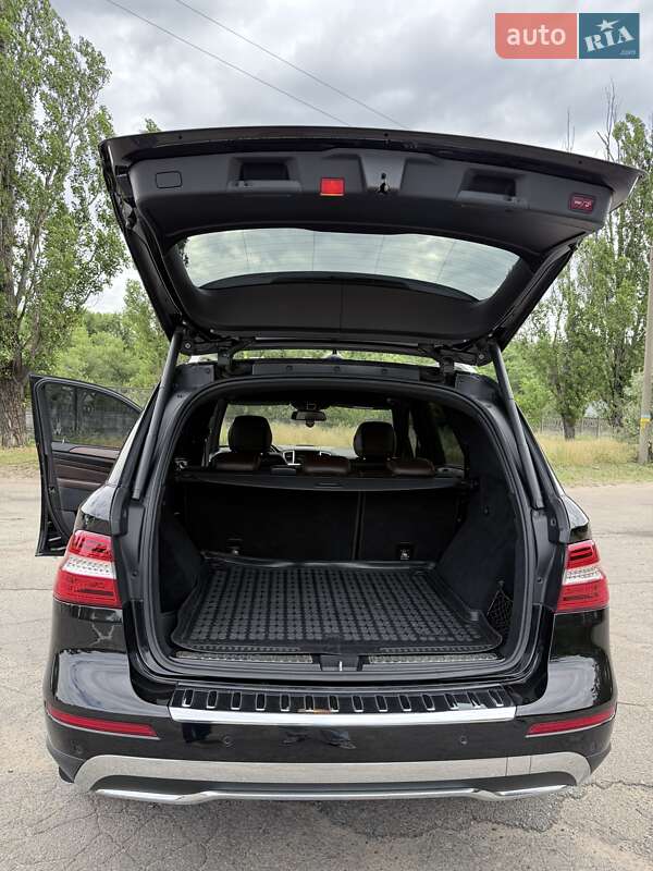 Внедорожник / Кроссовер Mercedes-Benz M-Class 2012 в Каменском