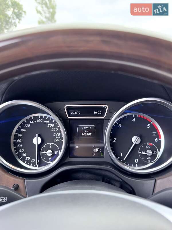 Внедорожник / Кроссовер Mercedes-Benz M-Class 2012 в Каменском