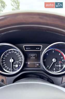 Внедорожник / Кроссовер Mercedes-Benz M-Class 2012 в 