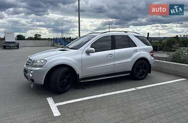 Внедорожник / Кроссовер Mercedes-Benz M-Class 2006 в 