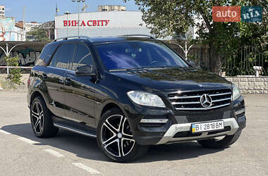 Внедорожник / Кроссовер Mercedes-Benz M-Class 2012 в 