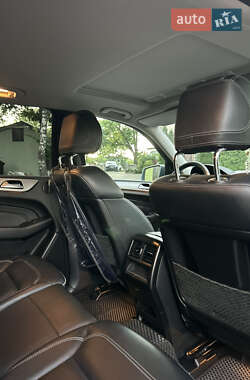 Внедорожник / Кроссовер Mercedes-Benz M-Class 2013 в 