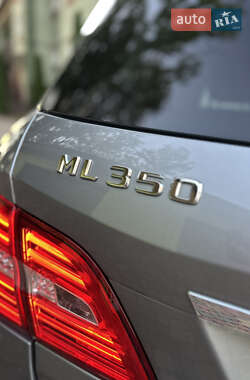 Внедорожник / Кроссовер Mercedes-Benz M-Class 2013 в 