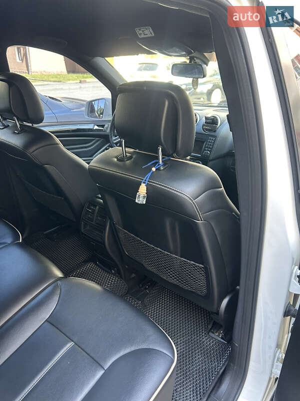 Внедорожник / Кроссовер Mercedes-Benz M-Class 2011 в Тернополе