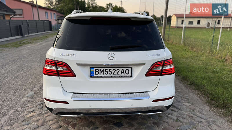 Внедорожник / Кроссовер Mercedes-Benz M-Class 2013 в Сумах