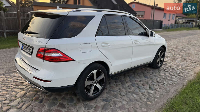 Внедорожник / Кроссовер Mercedes-Benz M-Class 2013 в Сумах